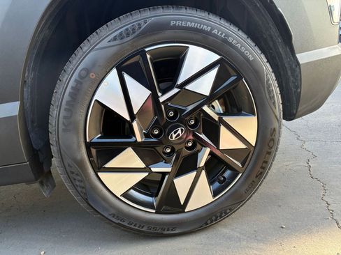 Used 2025 Hyundai Kona SEL image 31