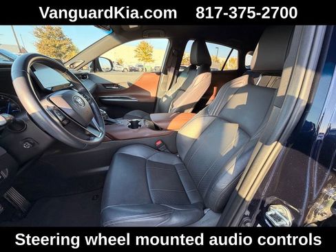 Used 2022 Toyota Venza Limited image 13
