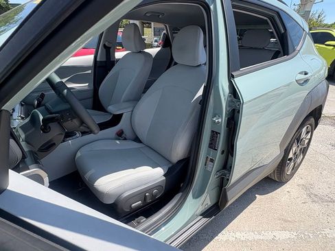 Used 2024 Hyundai Kona SEL FWD image 9