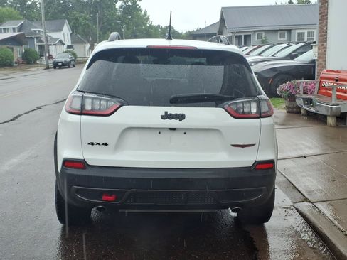 Used 2022 Jeep Cherokee Trailhawk w/ Sun, Sound & Nav Group AWD/4WD image 7