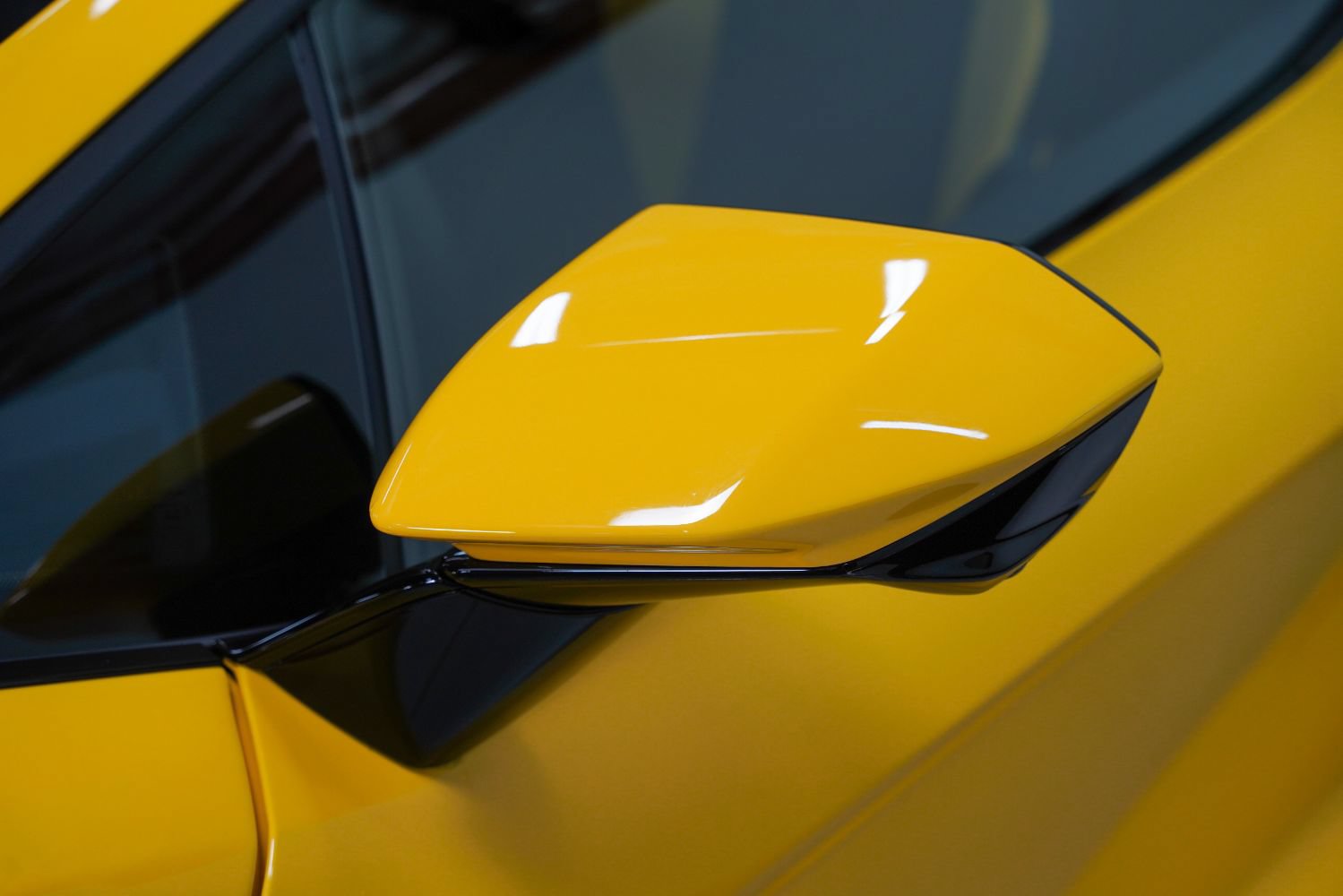 Used 2024 Lamborghini Revuelto AWD/4WD image 16