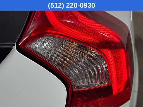 Used 2018 Volvo V60 T5 Dynamic w/ Vision Package image 33