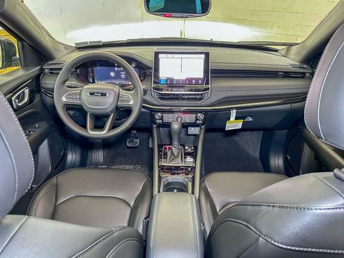 New 2026 Jeep Compass Limited w/ Sun, Sound & Navigation Group image 25