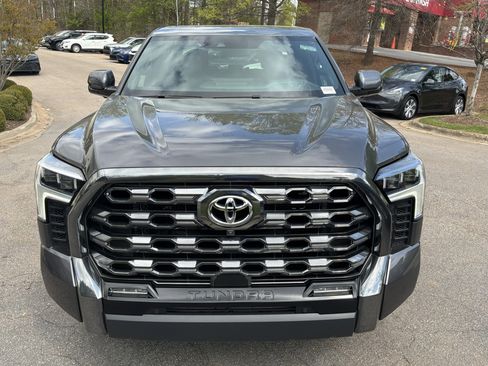 Used 2023 Toyota Tundra Platinum image 3