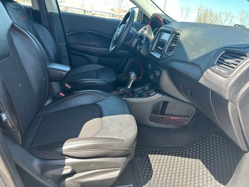 Used 2021 Jeep Compass Trailhawk AWD/4WD image 27