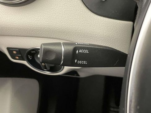 Used 2019 Mercedes-Benz GLA 250 4MATIC image 39