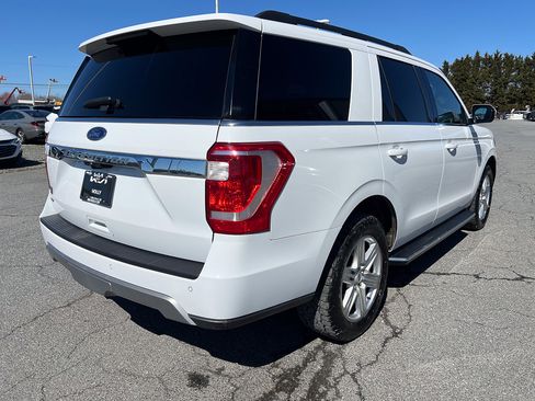 Used 2020 Ford Expedition XLT w/ Equipment Group 202A image 11