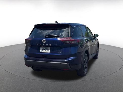 Used 2025 Nissan Rogue SV AWD/4WD image 14