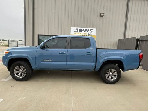 Used 2019 Toyota Tacoma SR5 image 8