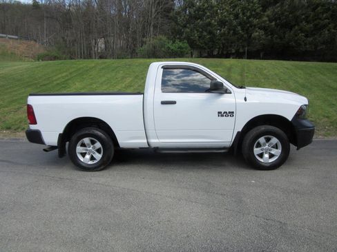 Used 2015 RAM 1500 Tradesman w/ Power & Remote Entry Group AWD/4WD image 2