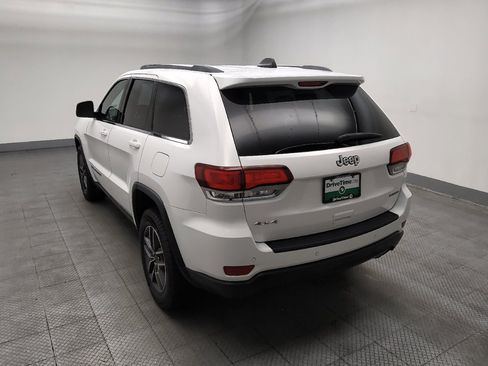Used 2020 Jeep Grand Cherokee Laredo w/ 18" Wheel & 8.4" Radio Group AWD/4WD image 5