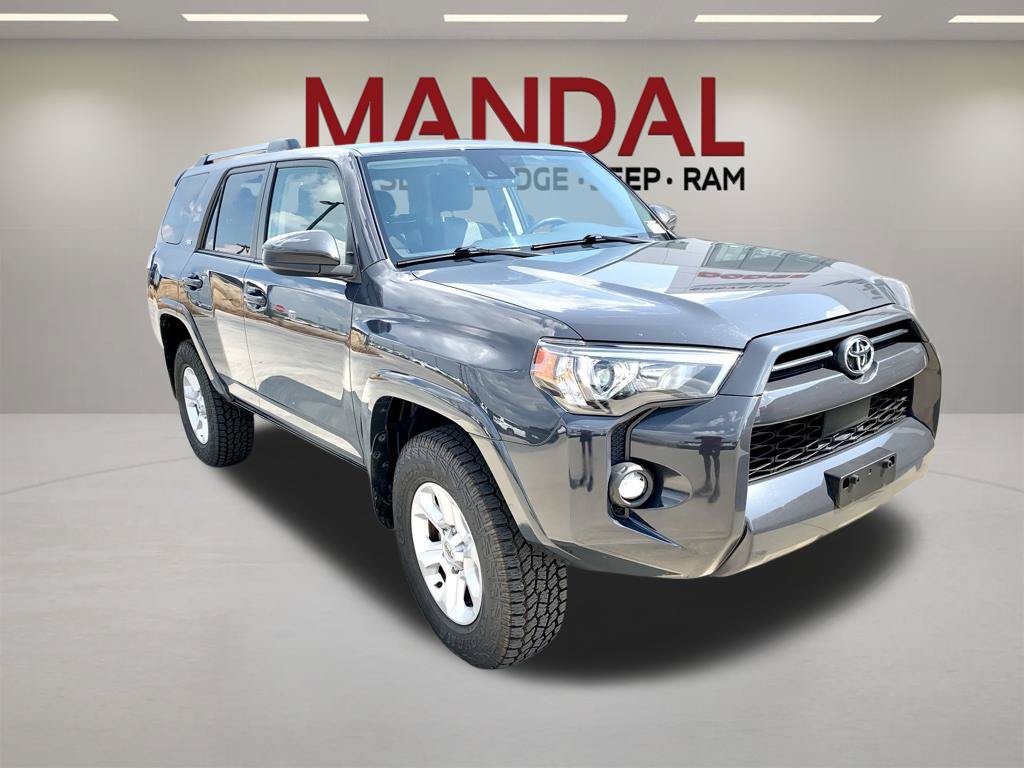 Used 2024 Toyota 4Runner SR5 AWD/4WD image 4