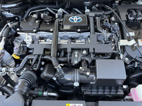 Used 2022 Toyota Corolla LE w/ Carpet Mat Package (TMS) FWD image 27