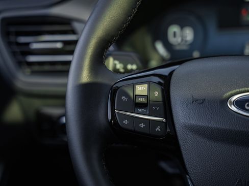 New 2026 Ford Escape Platinum w/ Premium Technology Package image 31