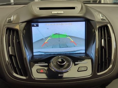 Used 2015 Ford Escape Titanium w/ Equipment Group 301A FWD image 17