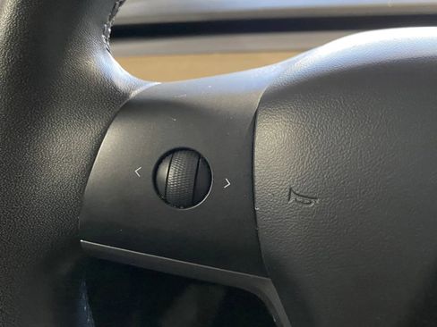 Used 2020 Tesla Model 3 Performance image 18
