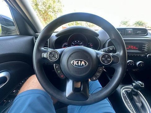 Used 2016 Kia Soul FWD image 15
