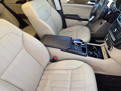 Used 2018 Mercedes-Benz GLE 350 image 12