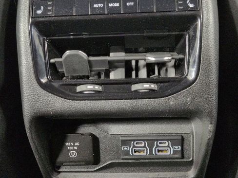Used 2021 Jeep Grand Cherokee L Limited AWD/4WD image 28