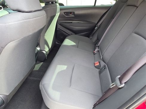 Certified 2025 Toyota Corolla LE image 21