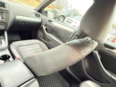 Used 2013 Volkswagen Jetta GLI image 20