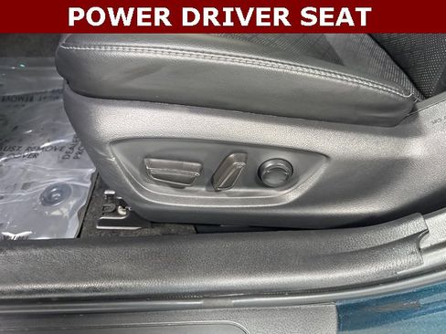 Used 2018 Toyota Camry XSE image 5