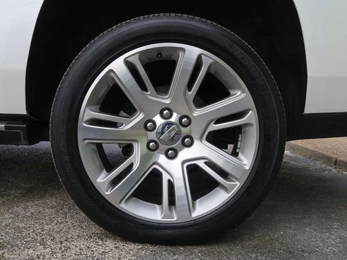 Used 2018 Cadillac Escalade Premium Luxury image 59