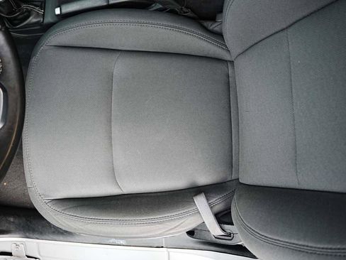 Used 2020 Jeep Wrangler Unlimited Sahara image 9