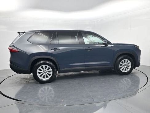 Used 2025 Toyota Grand Highlander AWD image 8