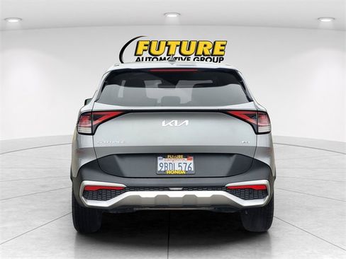Used 2023 Kia Sportage LX image 8