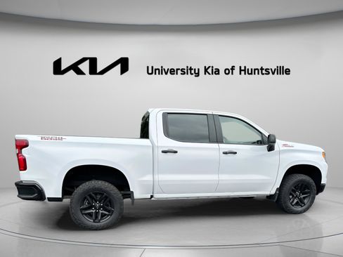 Used 2024 Chevrolet Silverado 1500 LT Trail Boss w/ Protection Package AWD/4WD image 9