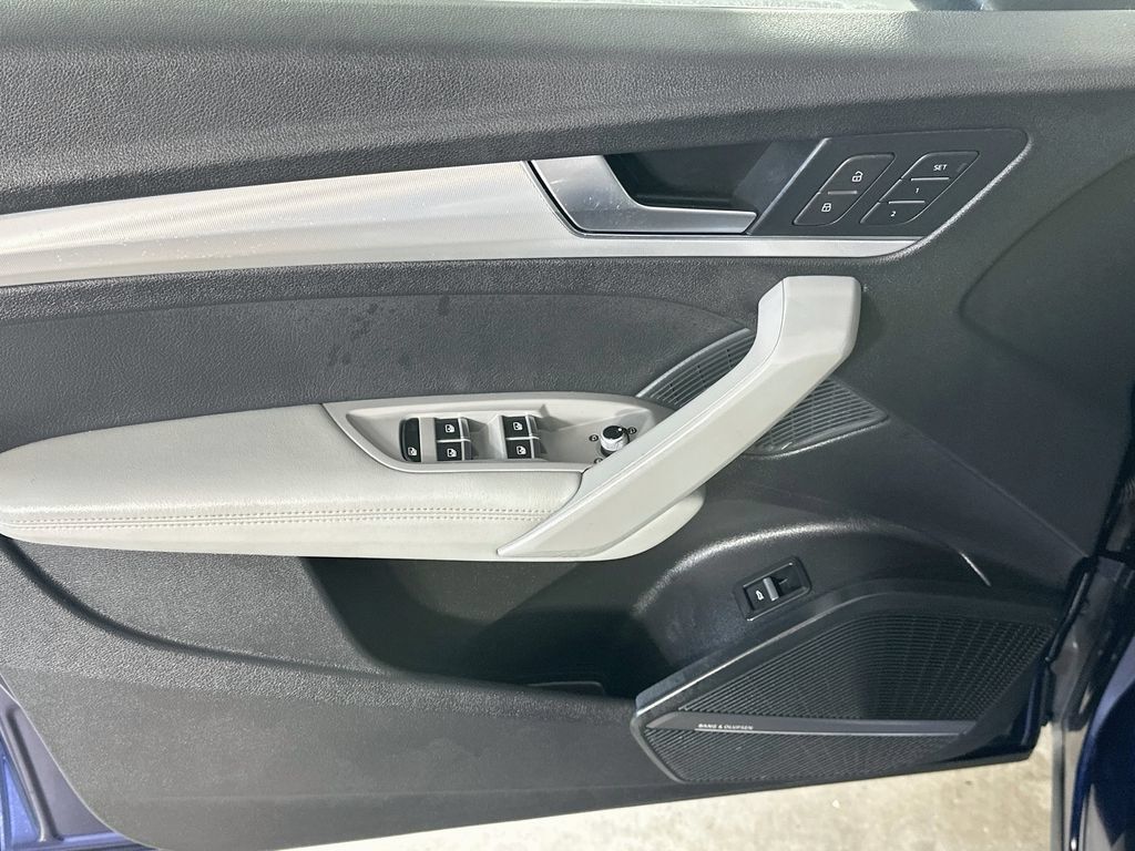Used 2018 Audi Q5 Prestige AWD/4WD image 25