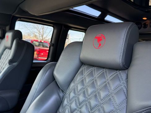 Used 2023 Chevrolet Express 2500 image 36