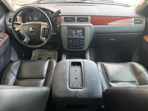 Used 2014 GMC Sierra 2500 SLT w/ SLT Convenience Package AWD/4WD image 21