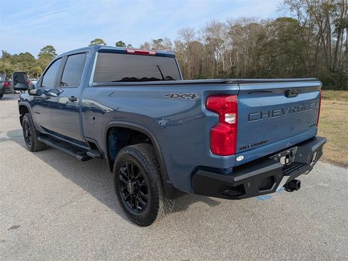 Used 2025 Chevrolet Silverado 2500 Custom w/ Custom Convenience Package image 6