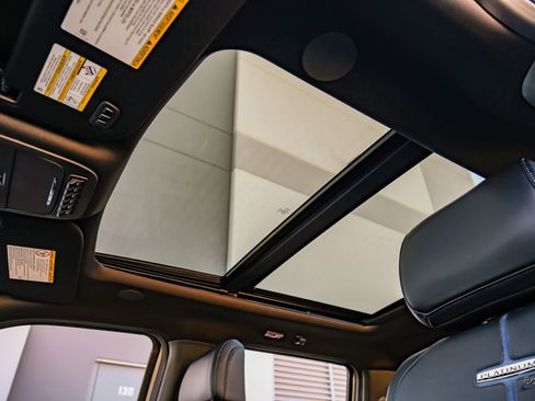 Used 2026 Ford F450 Platinum w/ FX4 Off-Road Package AWD/4WD image 43