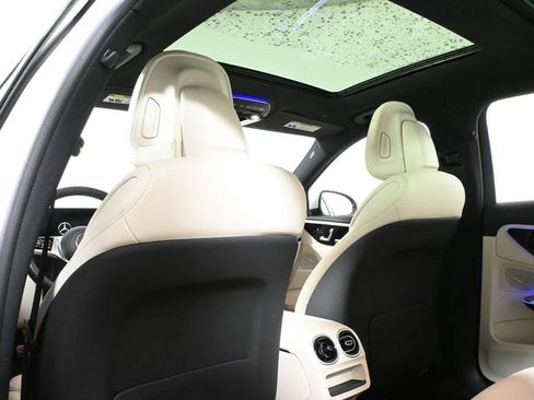 Certified 2023 Mercedes-Benz C 300 4MATIC Sedan image 29