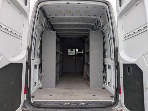 Used 2022 Mercedes-Benz Sprinter 2500 image 10