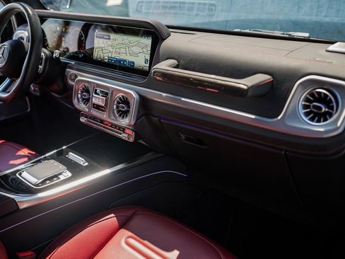 Used 2025 Mercedes-Benz G 550 image 21