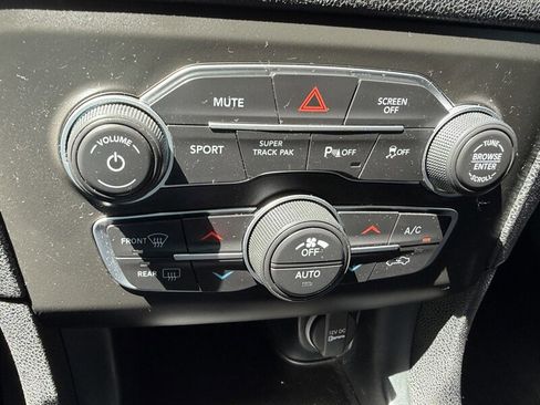 Used 2022 Dodge Charger GT RWD image 19