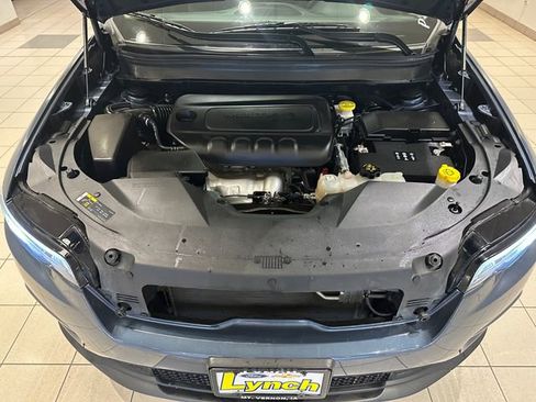 Used 2019 Jeep Cherokee Latitude Plus w/ Cold Weather Group image 22