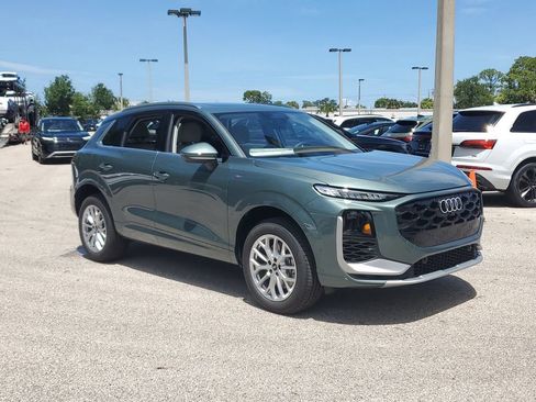 New 2026 Audi Q3 quattro 2.0T AWD/4WD image 2