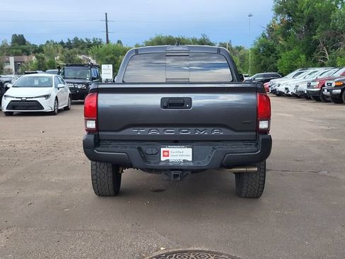 Used 2022 Toyota Tacoma TRD Off-Road AWD/4WD image 5