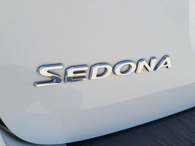 Used 2018 Kia Sedona L FWD image 5
