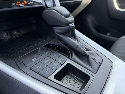 Certified 2025 Toyota RAV4 LE image 19