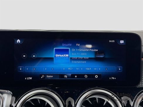 Used 2023 Mercedes-Benz EQB 350 4MATIC SUV image 17