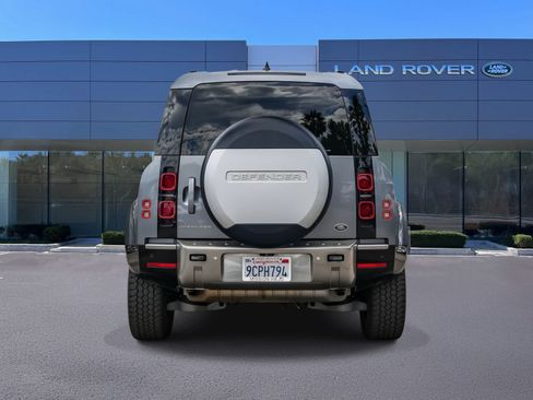 Used 2022 Land Rover Defender 110 S AWD/4WD image 5