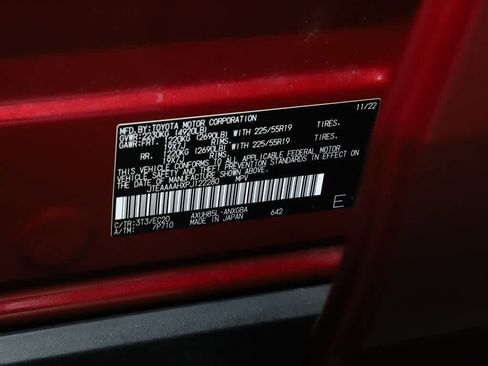 Certified 2023 Toyota Venza XLE AWD/4WD image 20