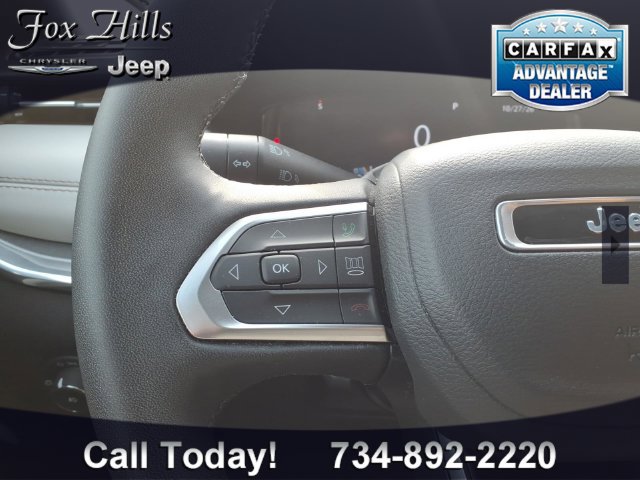 Used 2024 Jeep Compass Limited w/ Elite Group AWD/4WD image 17