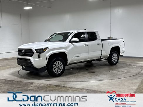 Used 2024 Toyota Tacoma SR5 image 1